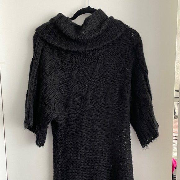 BLACK KNIT OVERSIZED SWEATER - Picture 1 of 4